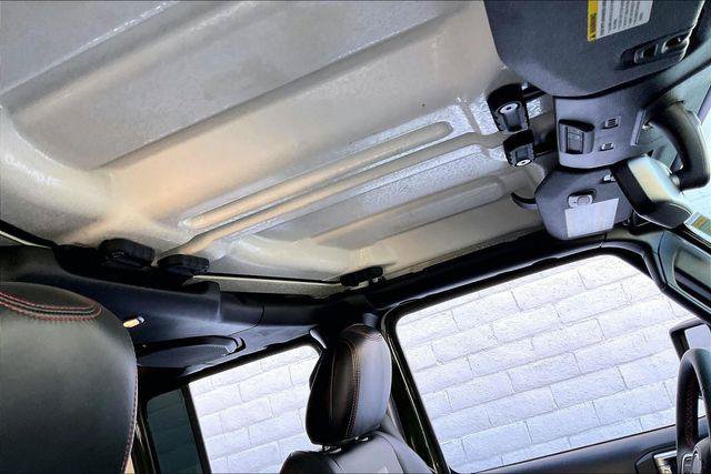 Certified 2023 Jeep Wrangler Unlimited Rubicon AWD/4WD image 29