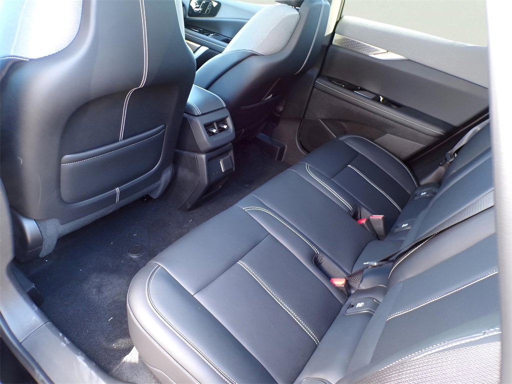 New 2026 Cadillac Optiq Luxury 1 image 7