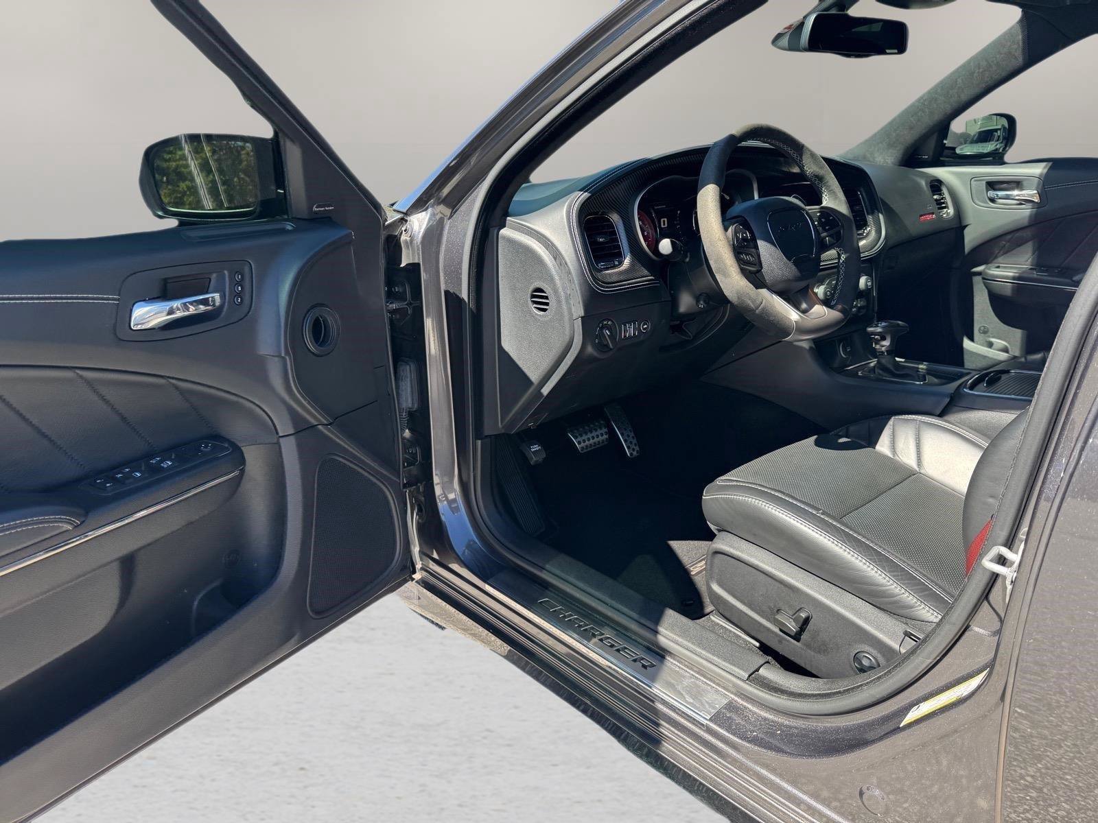 Used 2023 Dodge Charger SRT Hellcat w/ Harman/Kardon Audio Group RWD image 17