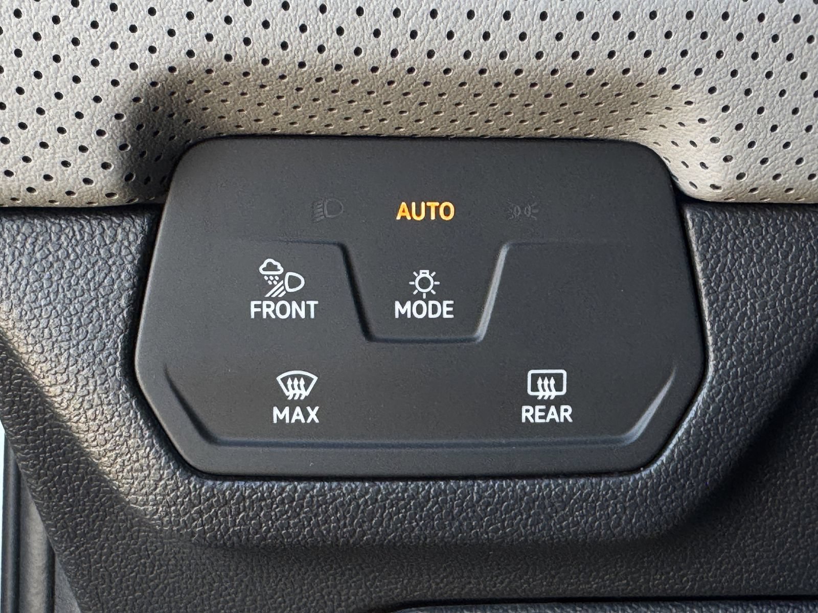 New 2026 Volkswagen Atlas Peak Edition AWD/4WD image 24