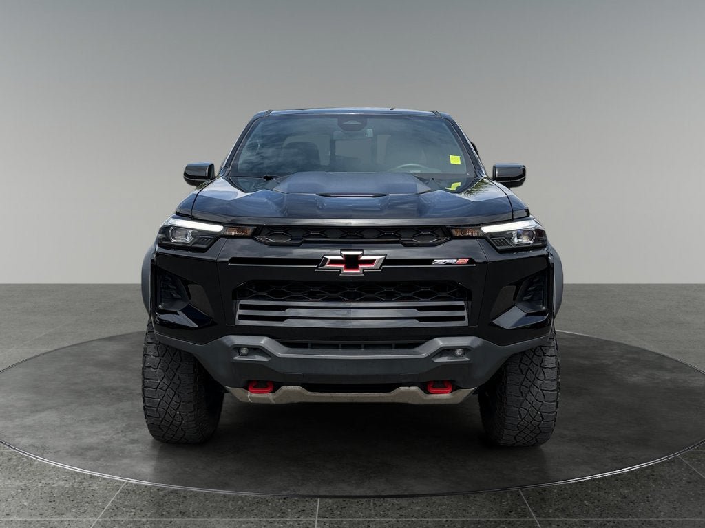 Used 2024 Chevrolet Colorado ZR2 AWD/4WD image 2