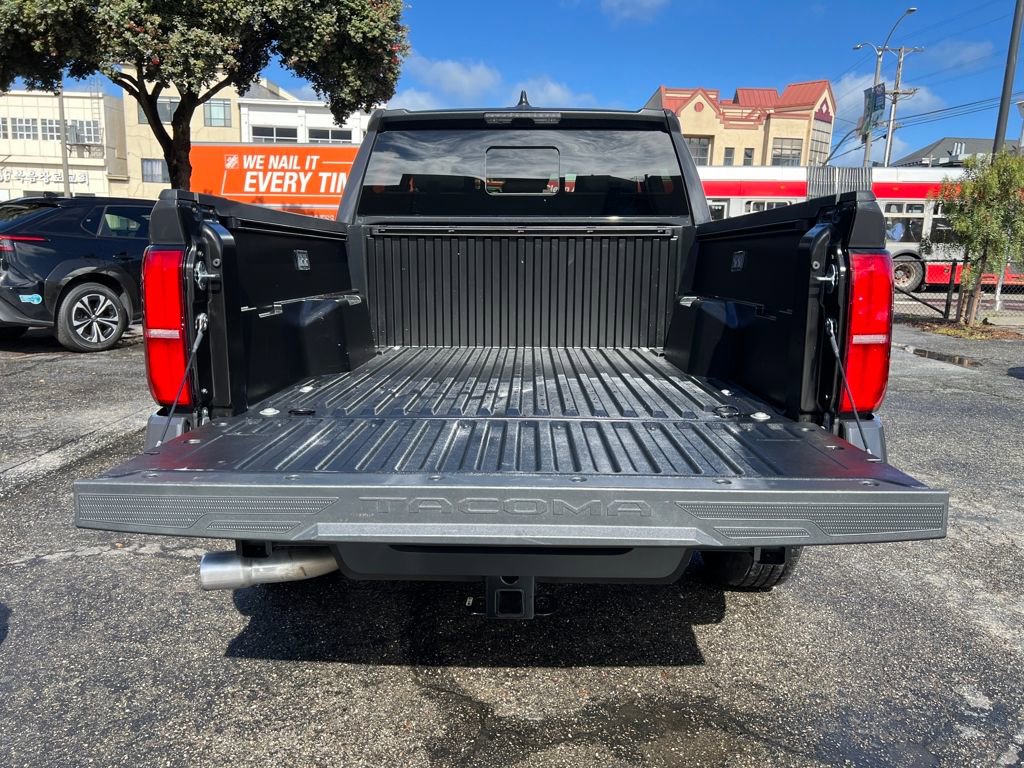 Certified 2025 Toyota Tacoma SR5 w/ SR5 Upgrade Package image 41