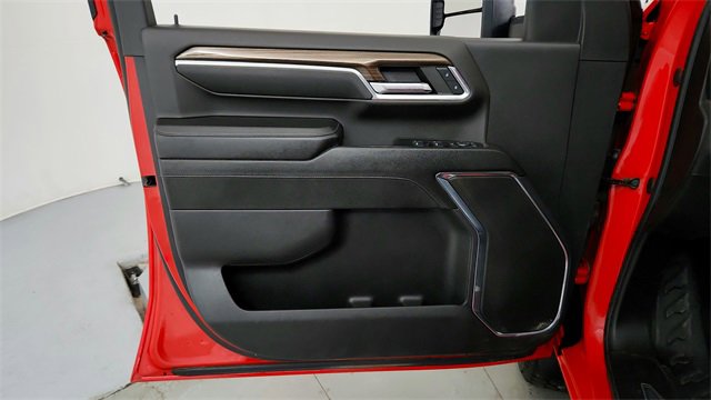 Used 2024 Chevrolet Silverado 2500 LT image 11