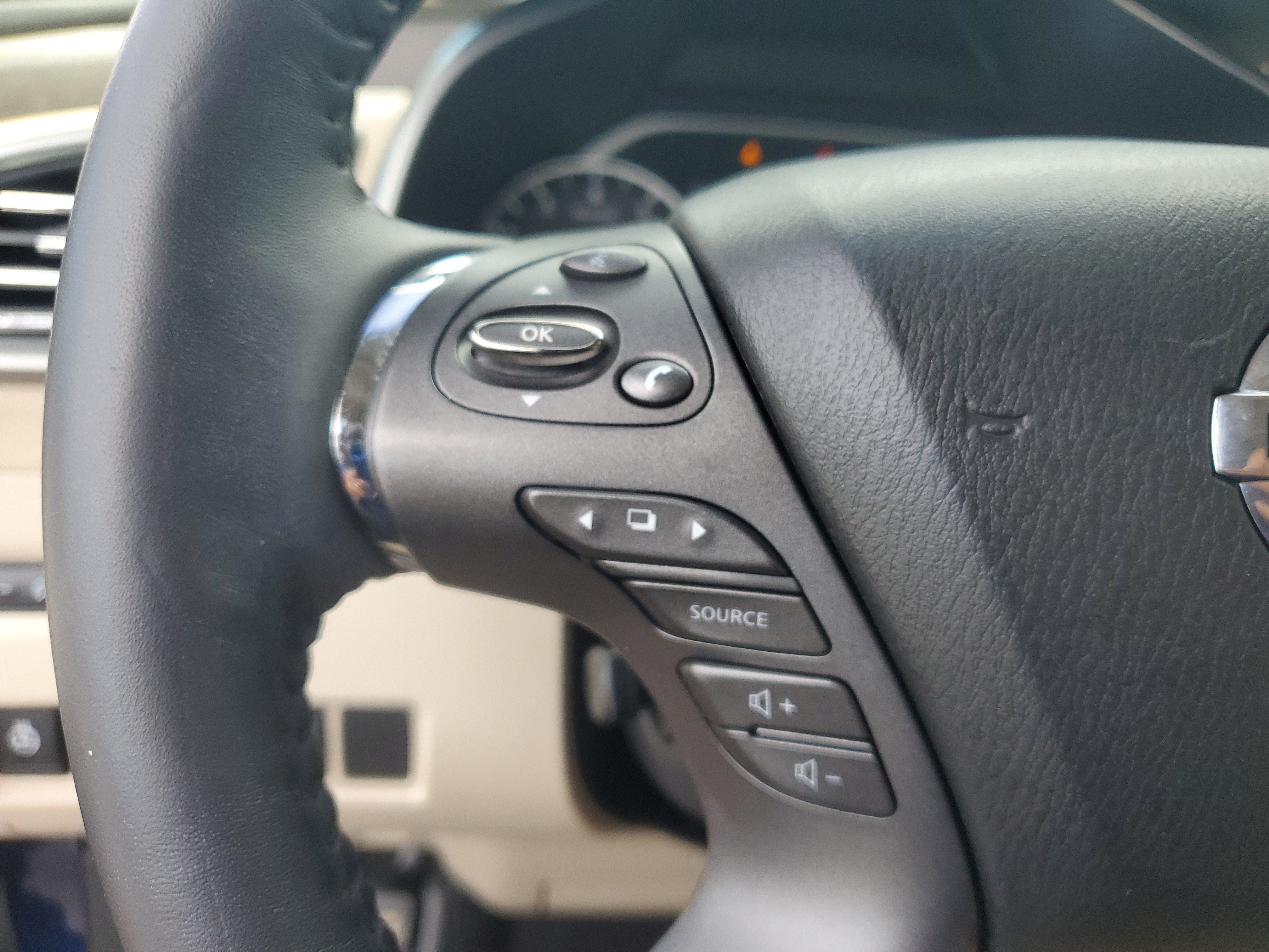 Used 2020 Nissan Murano Platinum FWD image 16