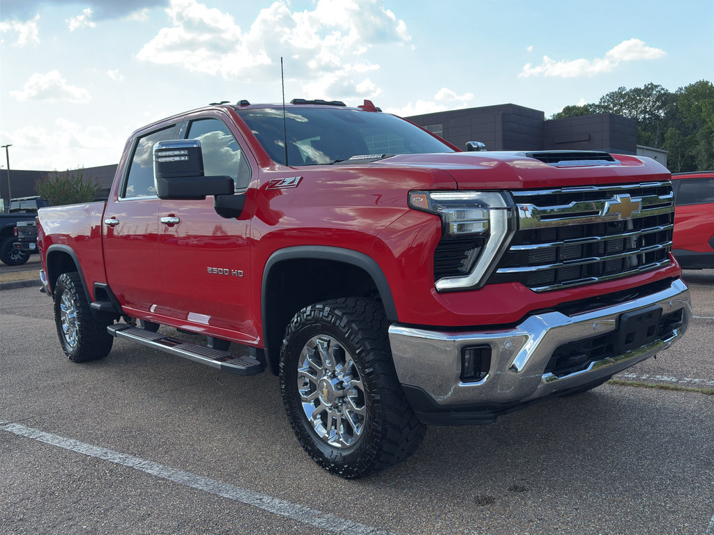 Used 2024 Chevrolet Silverado 2500 LTZ w/ LTZ Premium Package AWD/4WD video 1