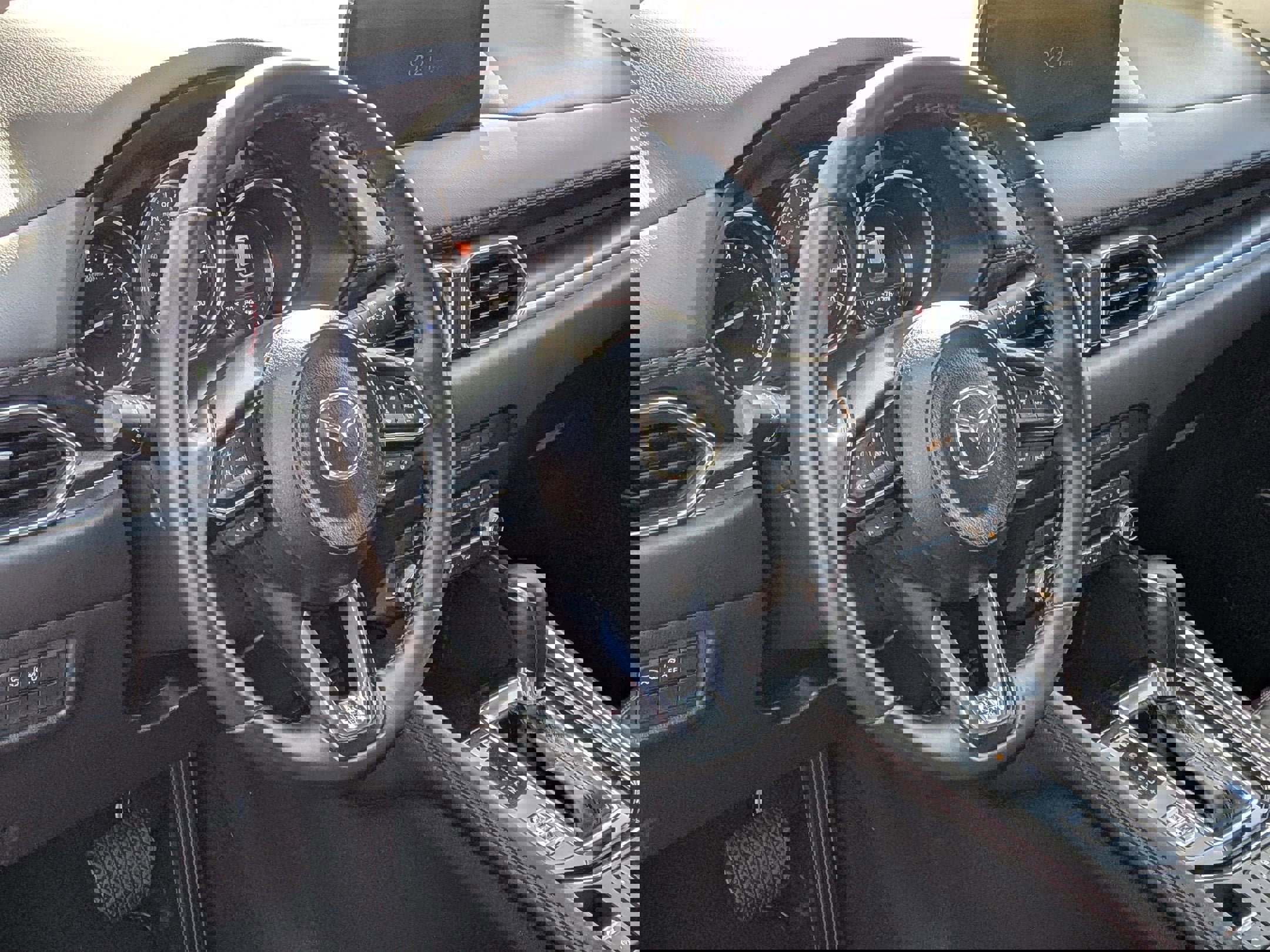 Used 2023 MAZDA CX-5 Carbon Edition image 14