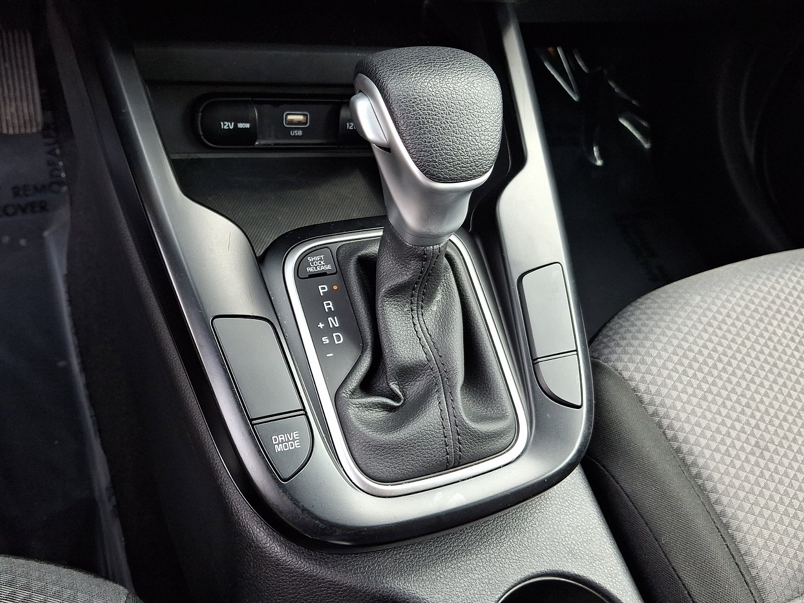 Certified 2025 Kia Soul LX w/ LX Technology Package FWD image 14