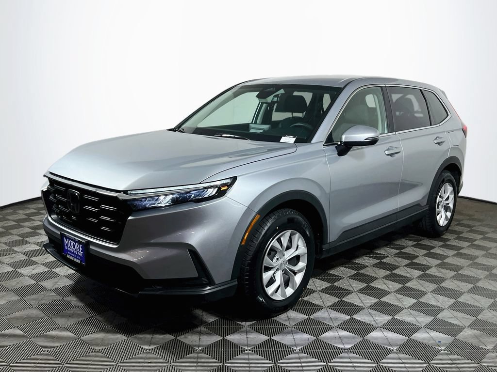 Used 2025 Honda CR-V LX image 3