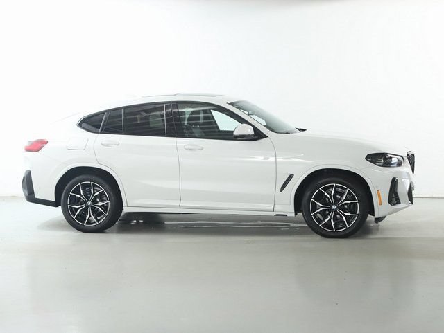 Used 2024 BMW X4 xDrive30i w/ Premium Package AWD/4WD image 12