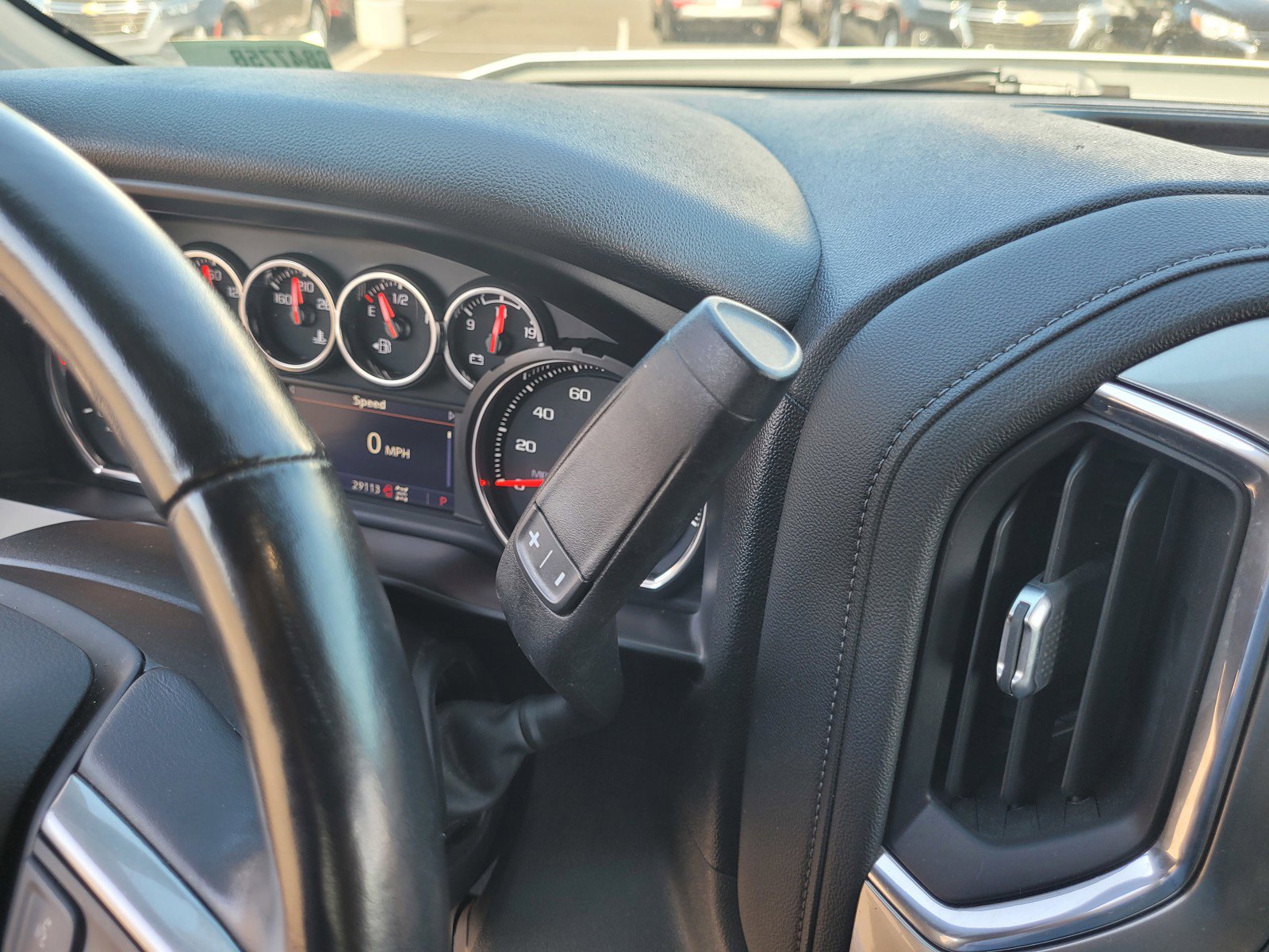 Used 2021 Chevrolet Silverado 1500 LT w/ Z71 Off-Road Package AWD/4WD image 22