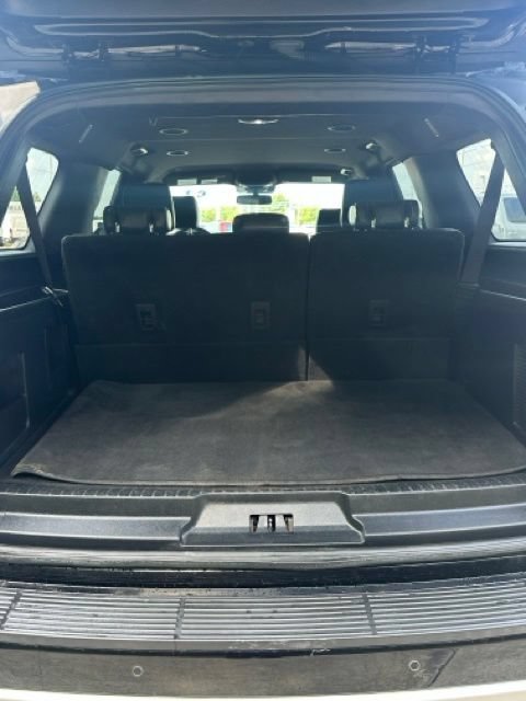 Used 2019 Ford Expedition Max XLT w/ Equipment Group 202A AWD/4WD image 31