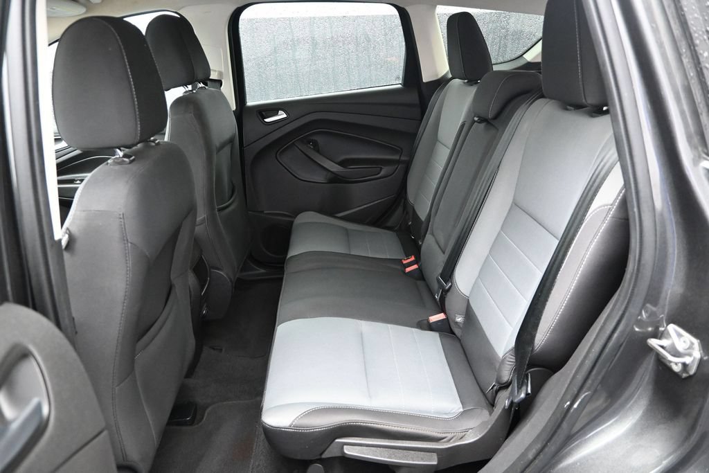 Used 2016 Ford Escape SE FWD image 12
