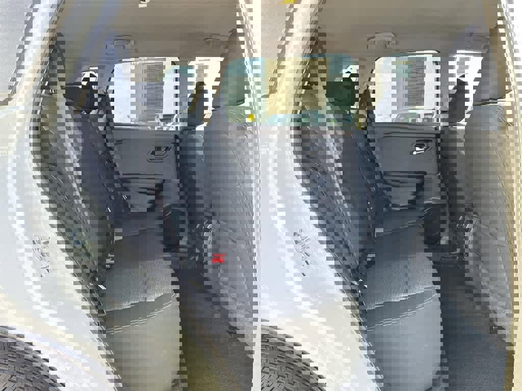 Used 2023 Nissan Rogue SV image 32