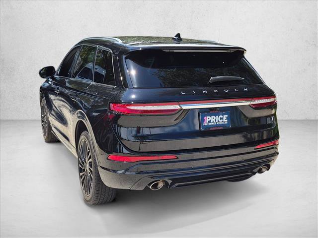 Used 2022 Lincoln Corsair Reserve w/ Equipment Group 201A FWD image 8