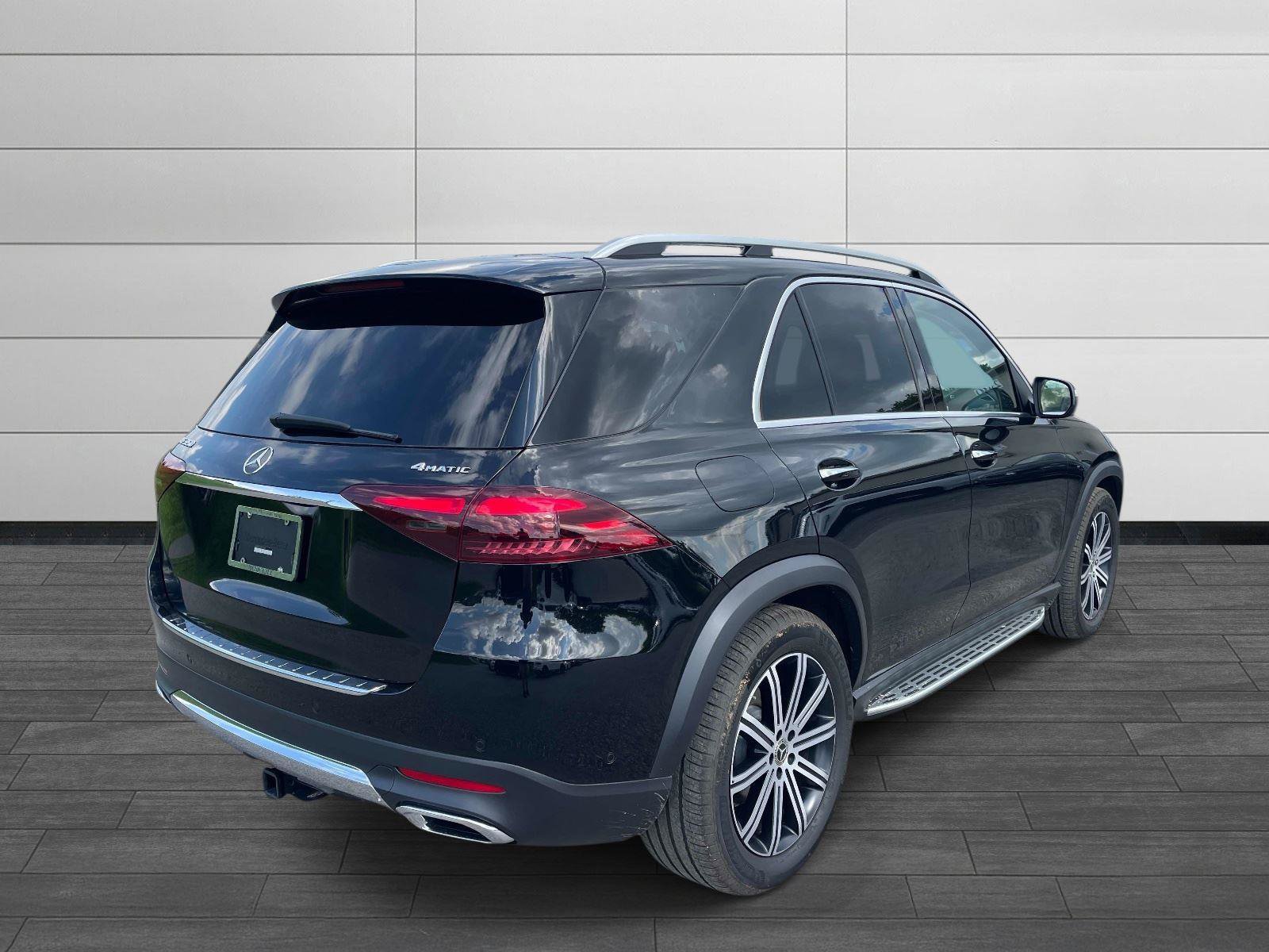 Used 2026 Mercedes-Benz GLE 350 4MATIC image 3