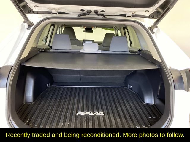 Used 2019 Toyota RAV4 XLE w/ Convenience Package AWD/4WD image 8