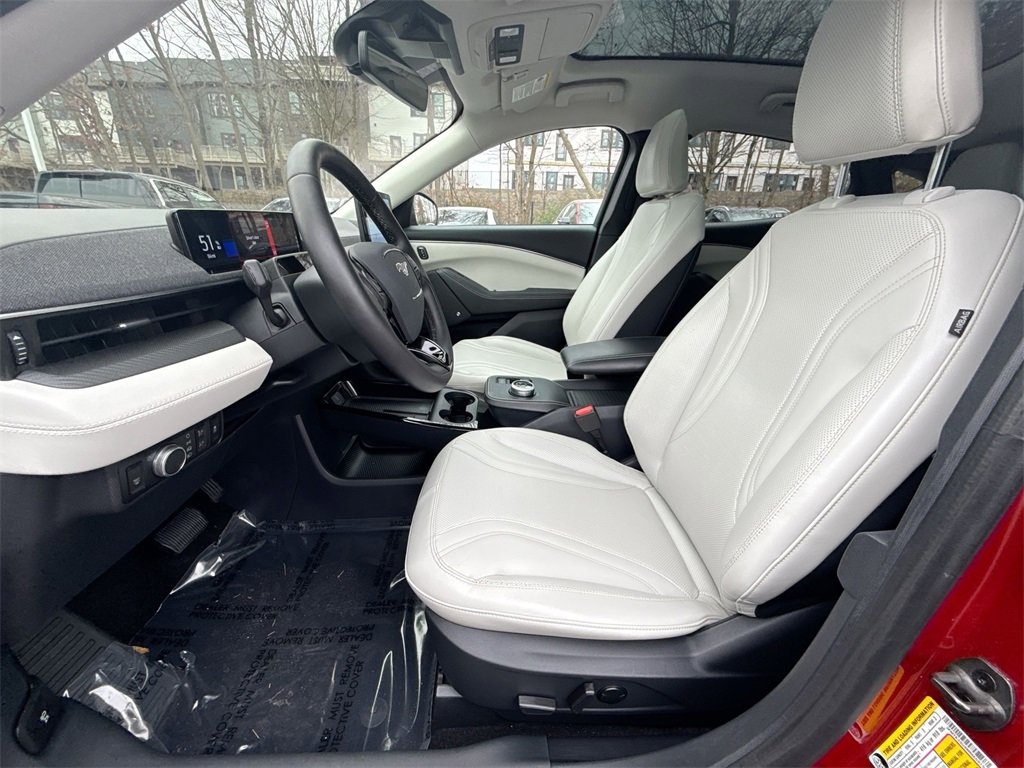 Used 2021 Ford Mustang Mach-E Premium image 13