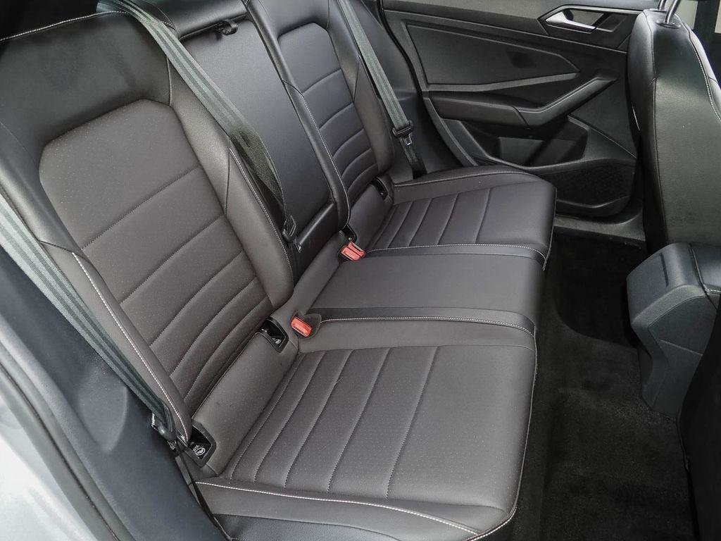 Used 2023 Volkswagen Jetta SE FWD image 20