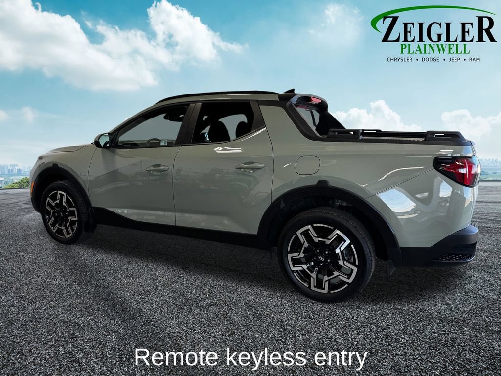 Used 2025 Hyundai Santa Cruz Limited AWD/4WD image 3