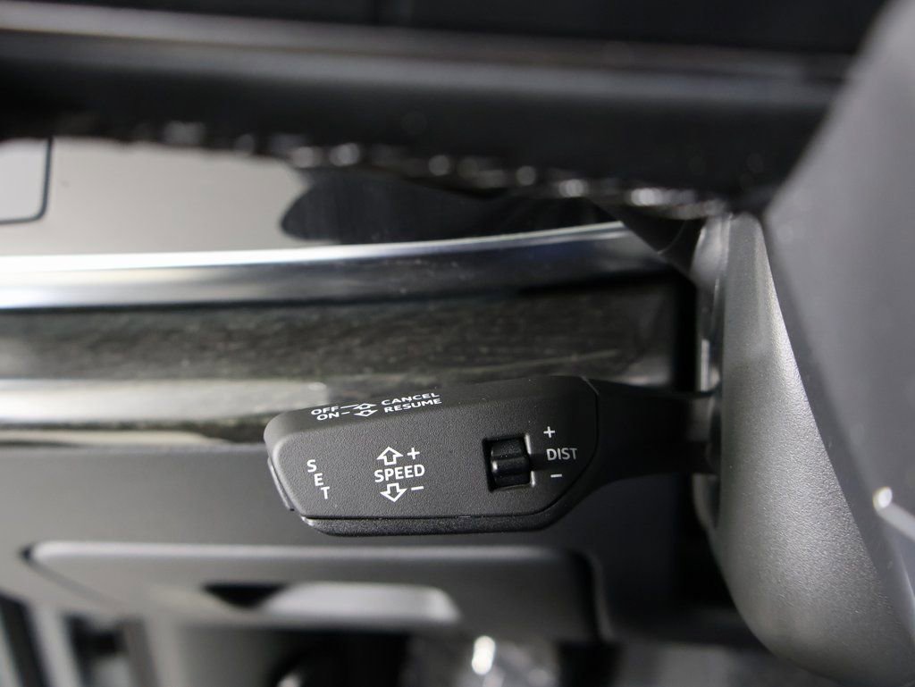 Used 2025 Audi Q7 2.0T Premium w/ Convenience Plus Package image 30