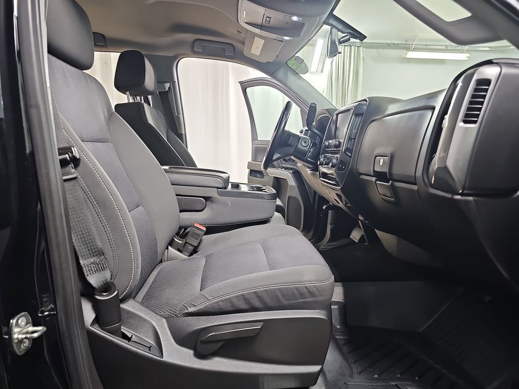 Used 2018 Chevrolet Silverado 1500 LT w/ All Star Edition image 13