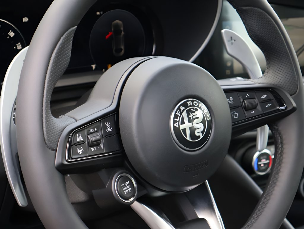 New 2026 Alfa Romeo Giulia AWD w/ Driving Assist Package image 21