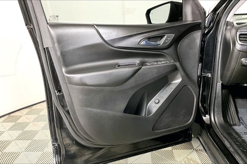Used 2020 Chevrolet Equinox LT image 23