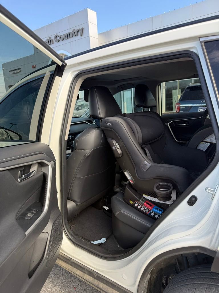 Used 2021 Toyota RAV4 Limited w/ Limited Grade Weather Package image 34