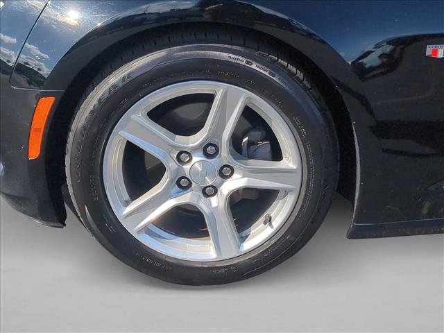 Used 2017 Chevrolet Camaro LT RWD image 22