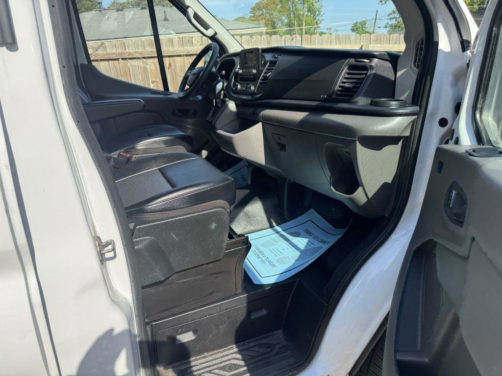 Used 2024 Ford Transit 250 148 Medium Roof w/ Load Area Protection Package RWD image 9