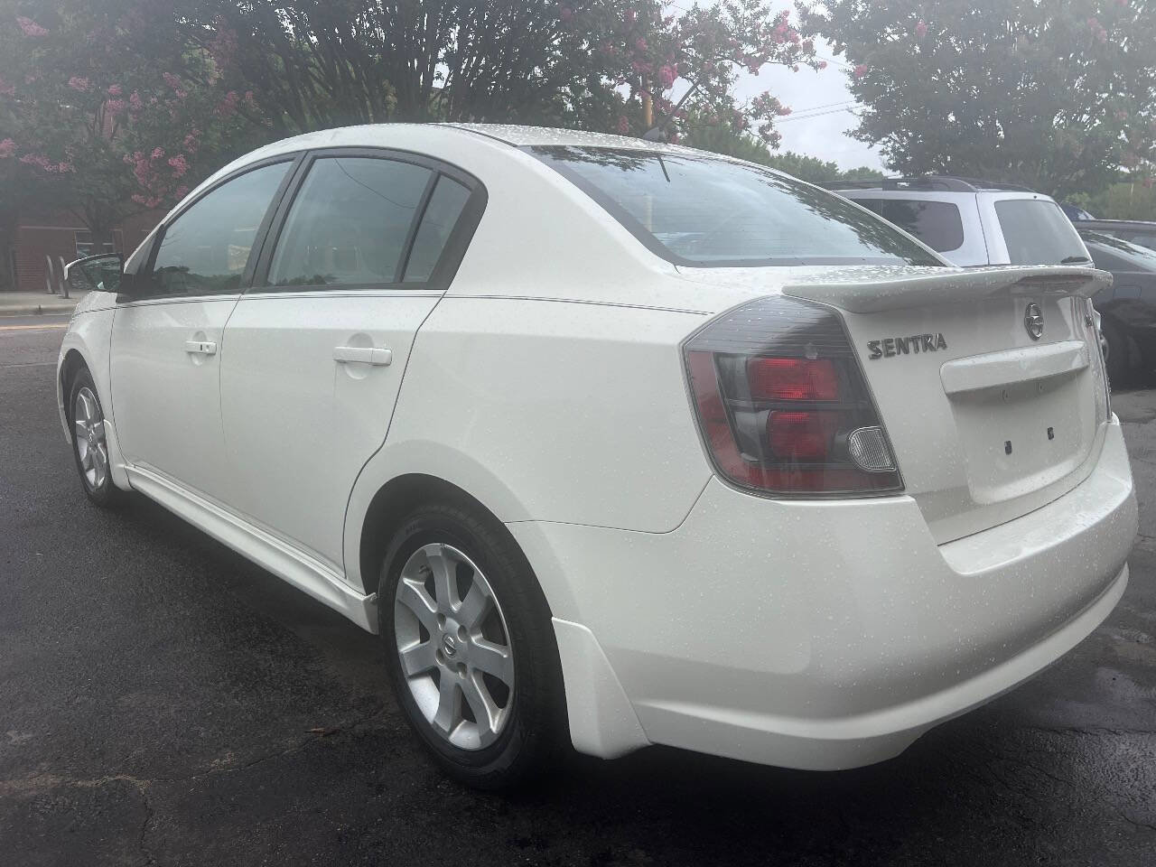 Used 2011 Nissan Sentra 2.0 SR w/ Convenience Pkg image 7