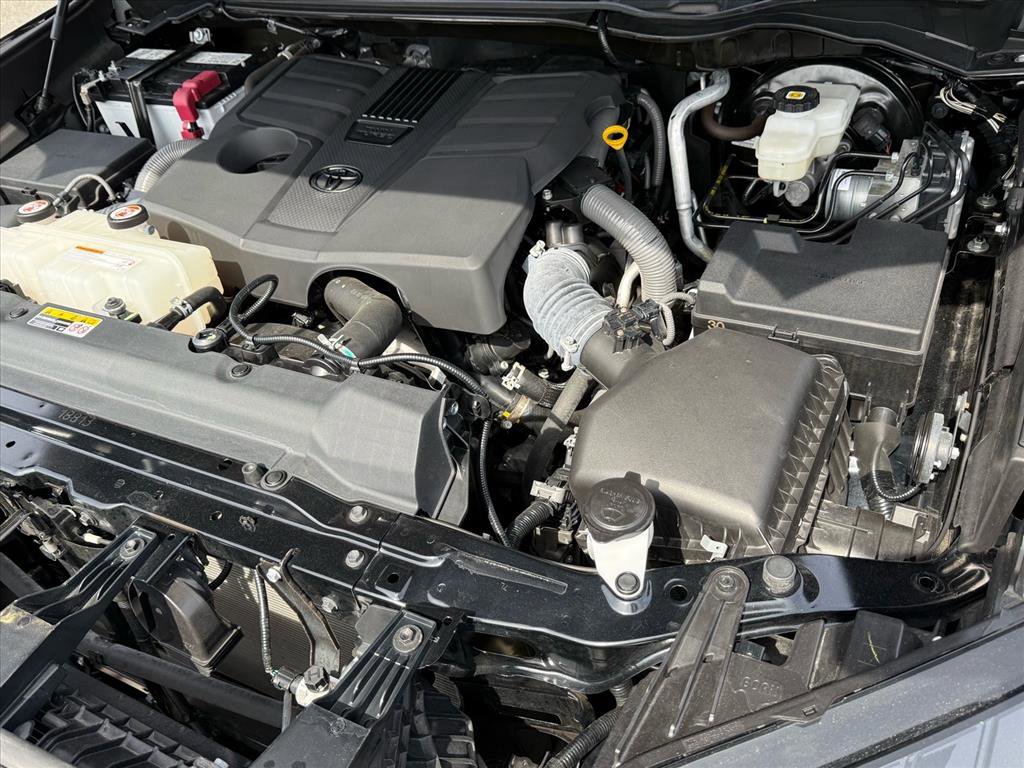Used 2024 Toyota Tundra SR5 w/ SR5 Premium Package image 12