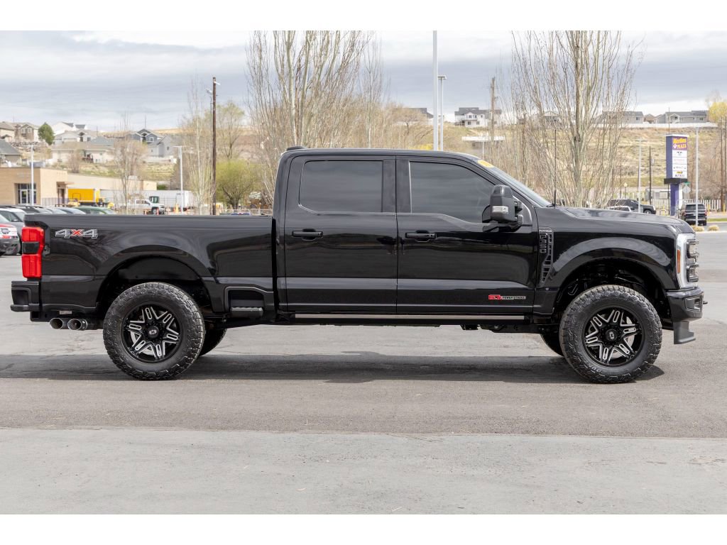 Used 2026 Ford F350 Platinum AWD/4WD image 2