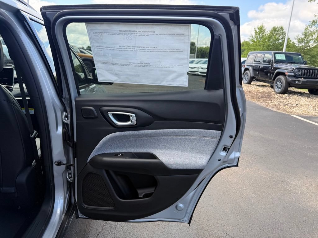 New 2026 Jeep Compass Latitude AWD/4WD image 47