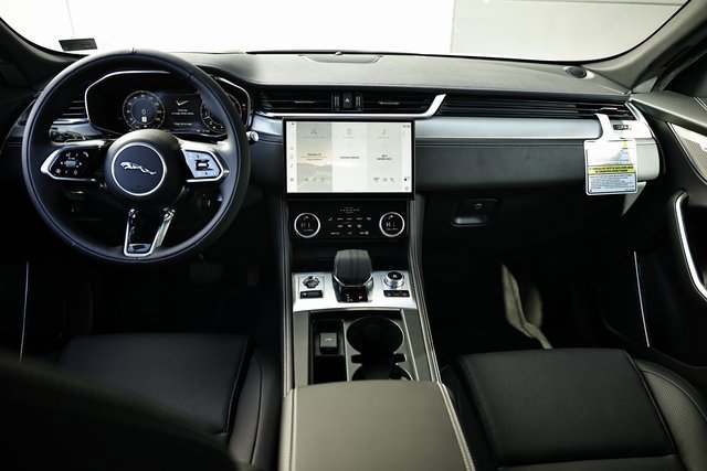 New 2026 Jaguar F-PACE R-Dynamic S image 30