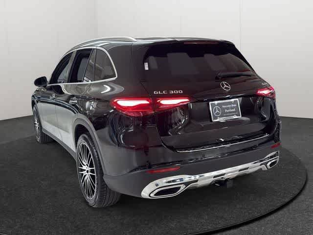 Used 2026 Mercedes-Benz GLC 300 4MATIC image 5