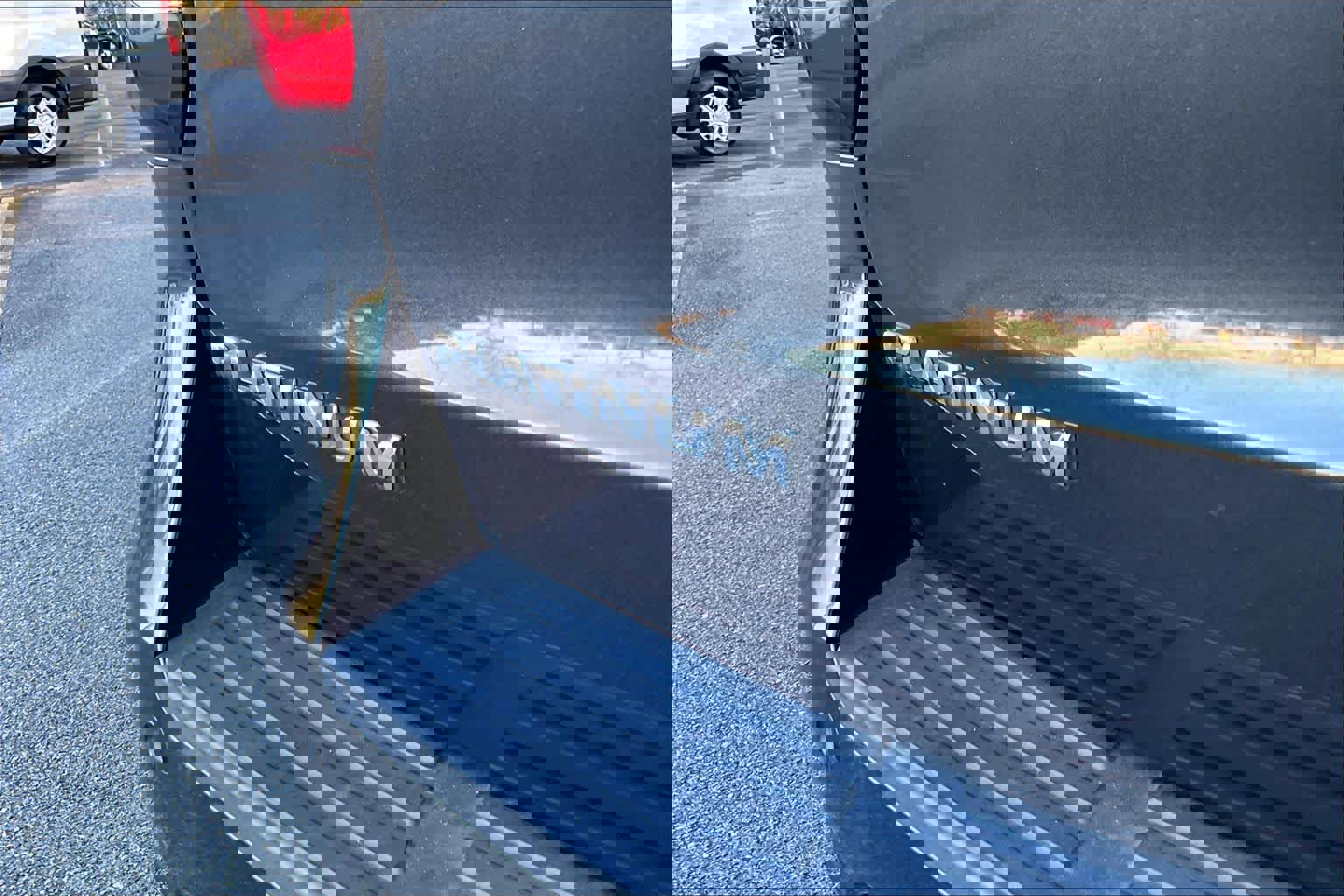 Certified 2023 Ford Expedition Platinum image 9