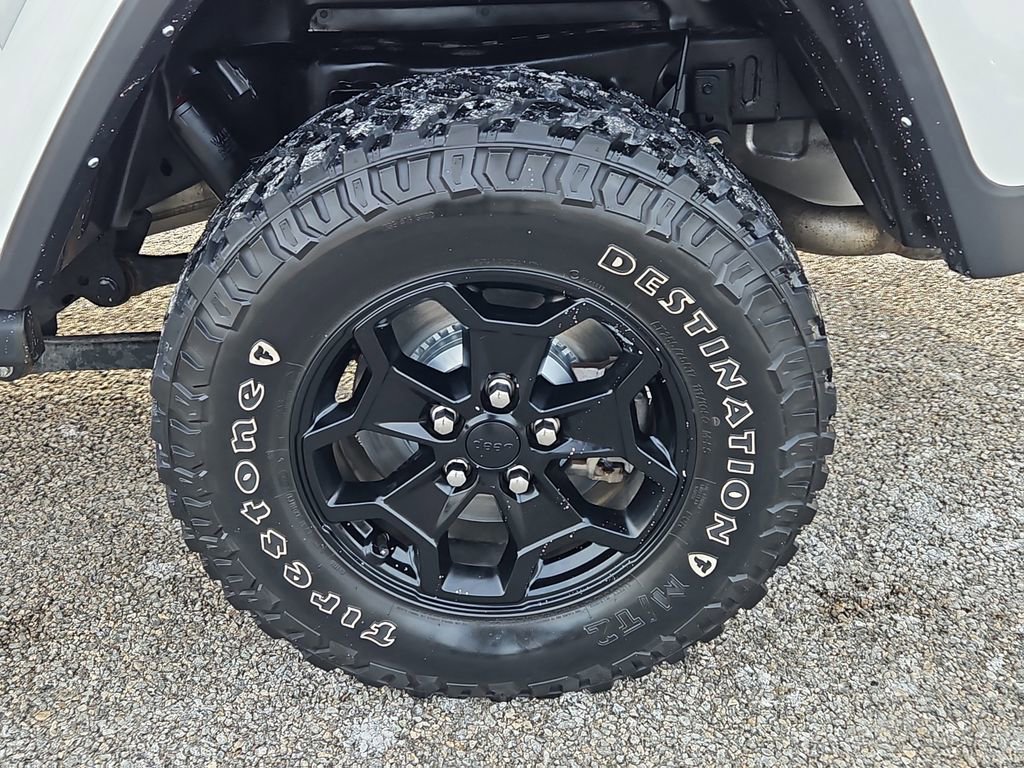 Used 2021 Jeep Gladiator Sport image 8