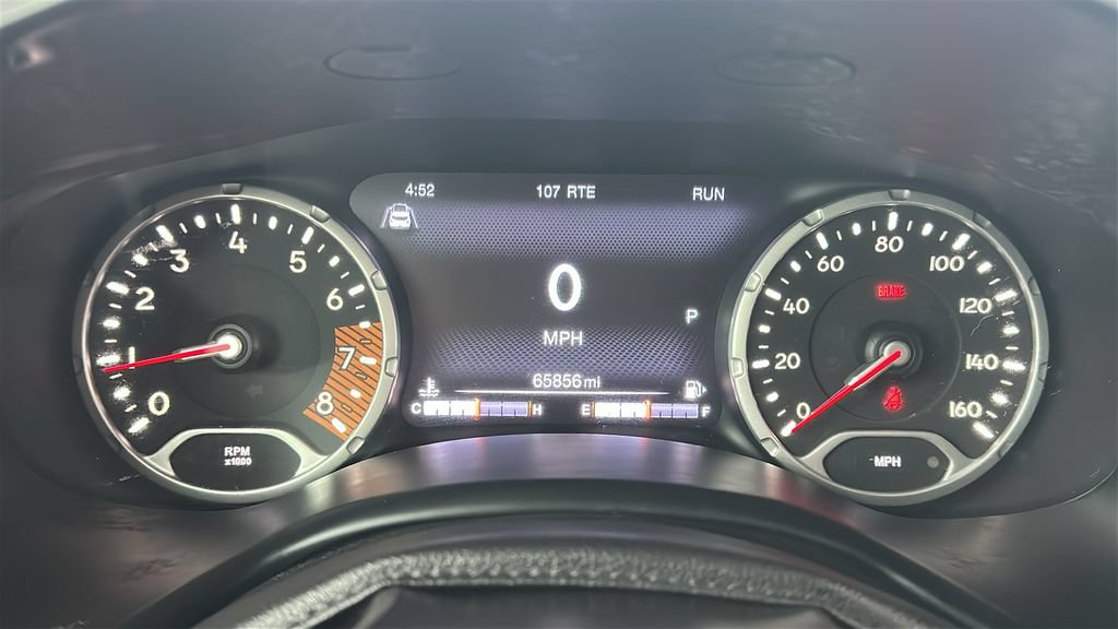 Used 2021 Jeep Renegade Latitude w/ Convenience Group AWD/4WD image 2