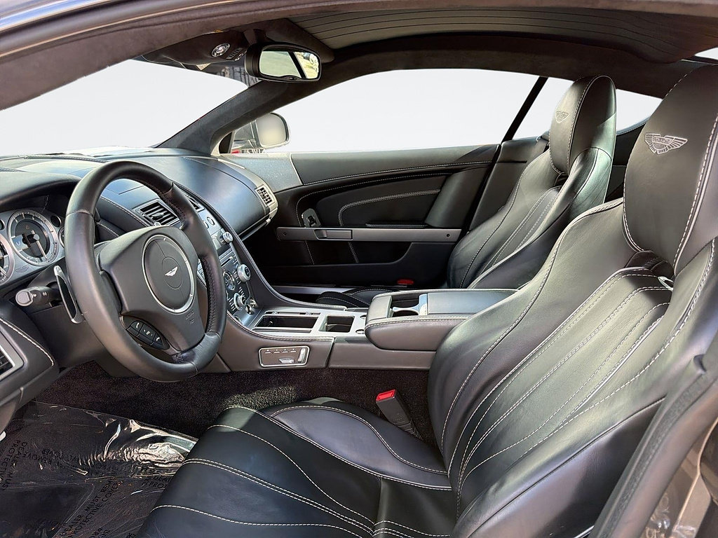 Used 2015 Aston Martin DB9 Coupe RWD image 20