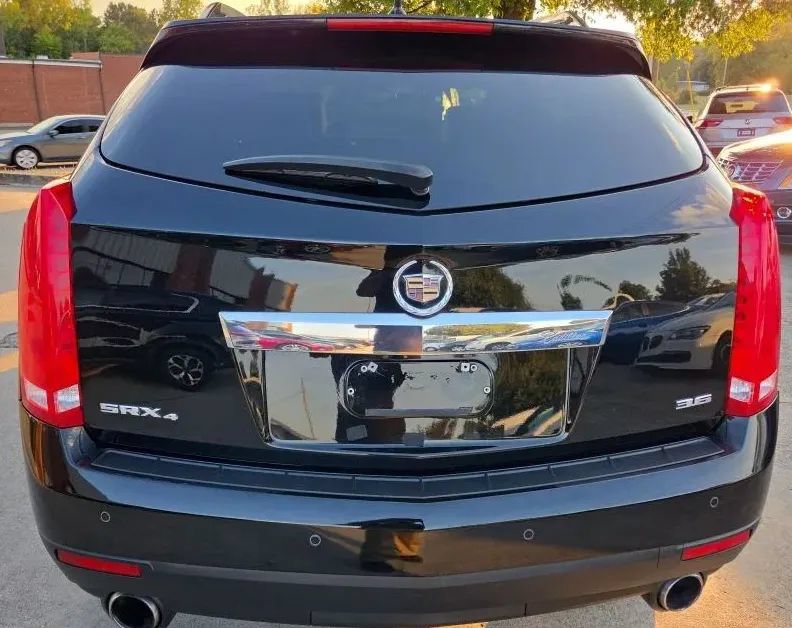 Used 2013 Cadillac SRX Luxury AWD/4WD image 4