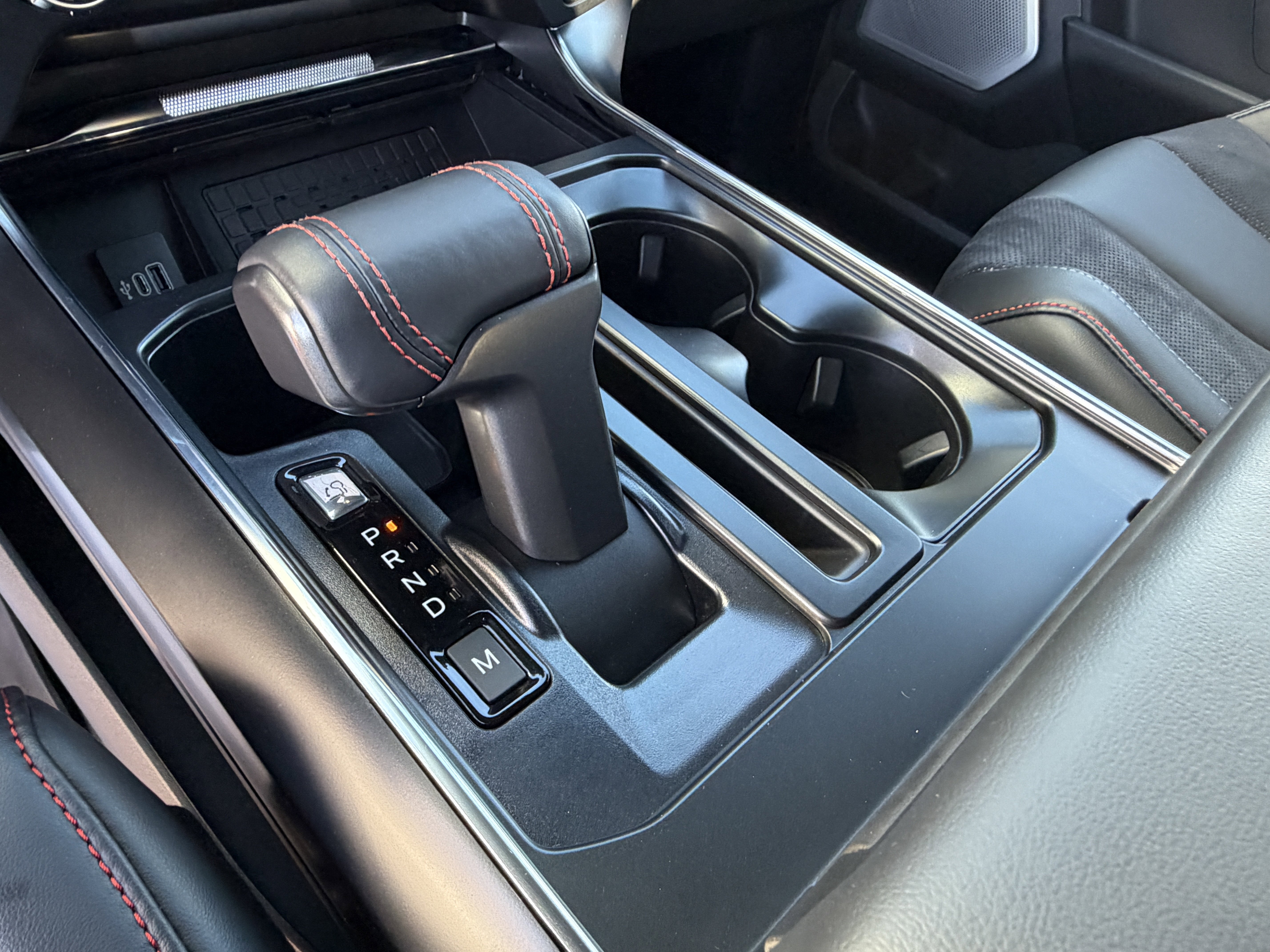 Used 2025 Ford F150 Raptor image 18