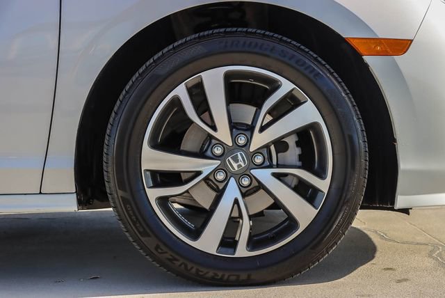 Certified 2024 Honda Odyssey Touring image 11