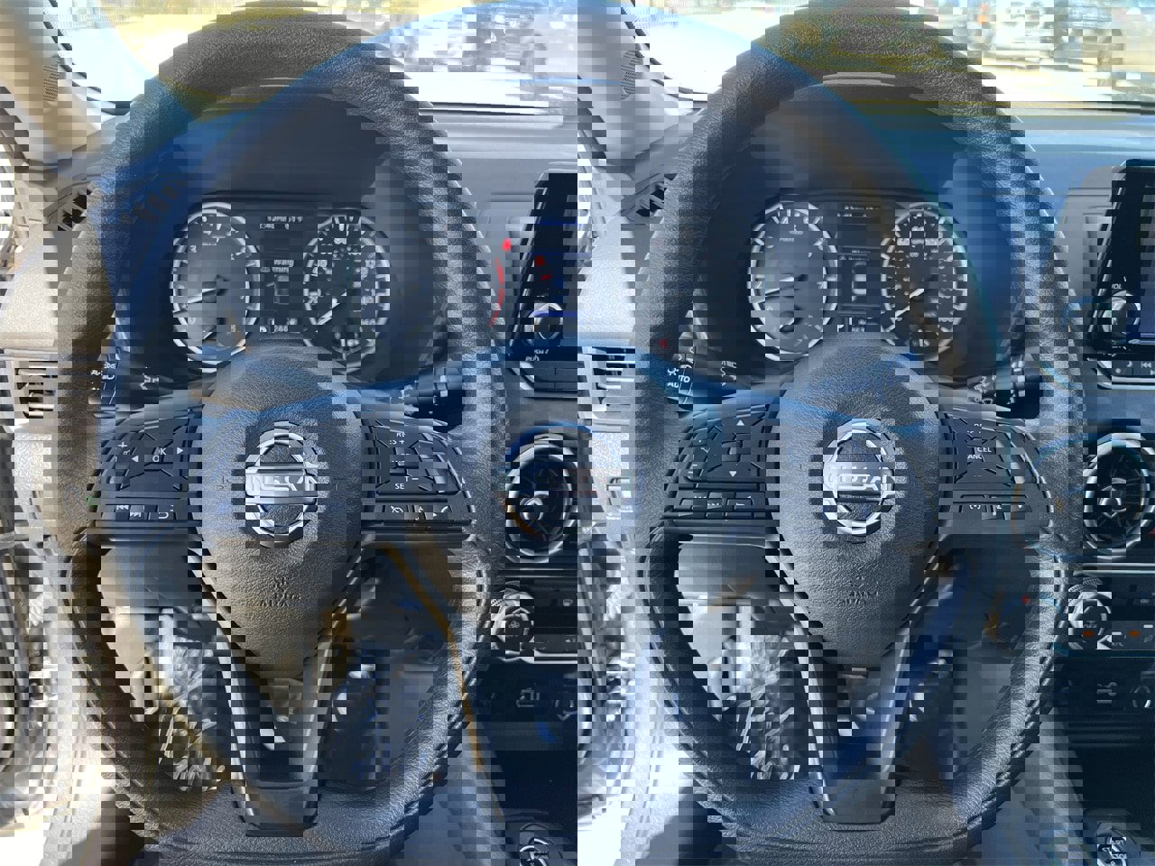 Certified 2024 Nissan Sentra S image 9