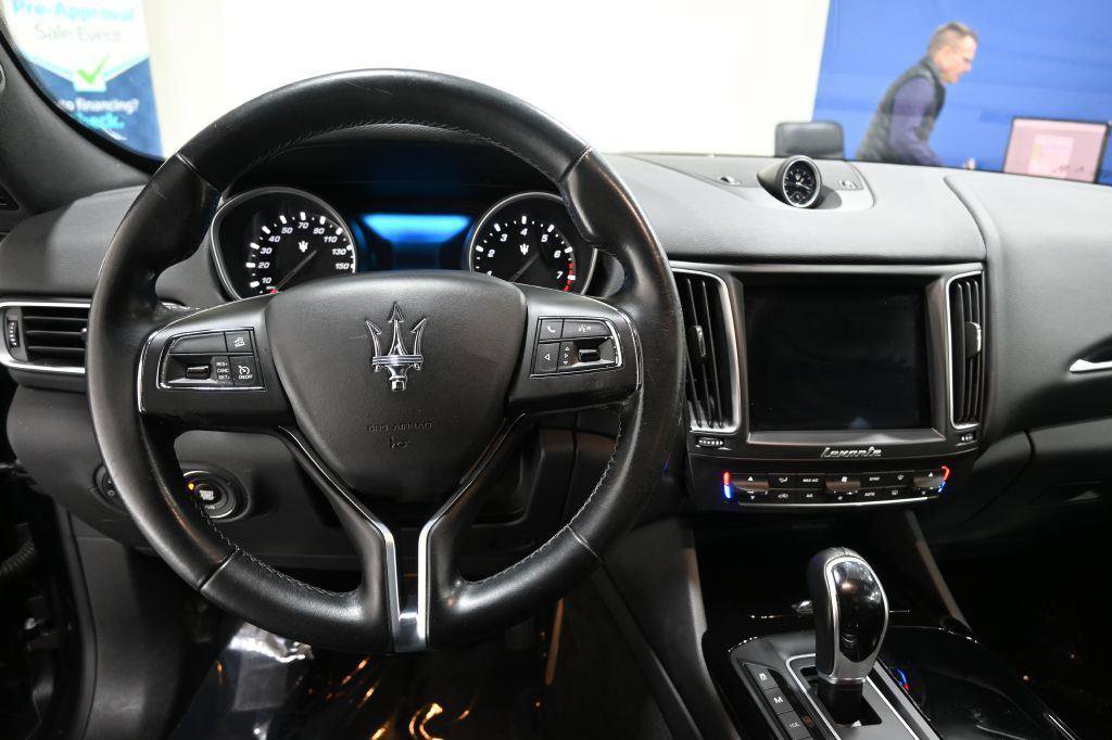 Used 2017 Maserati Levante image 8
