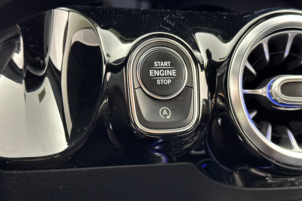Used 2021 Mercedes-Benz GLA 250 image 27