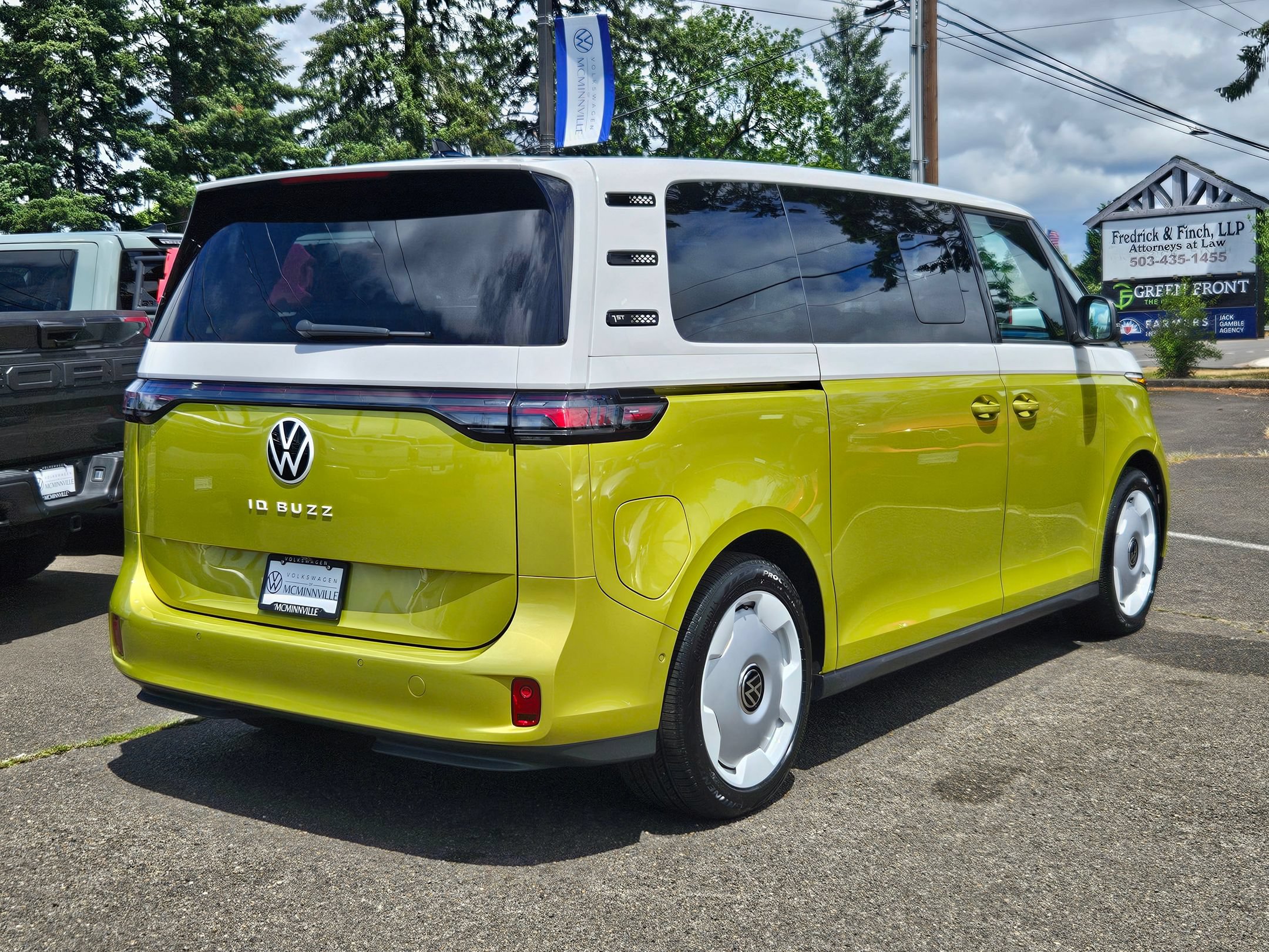 New 2025 Volkswagen ID. Buzz 1st Edition RWD image 5