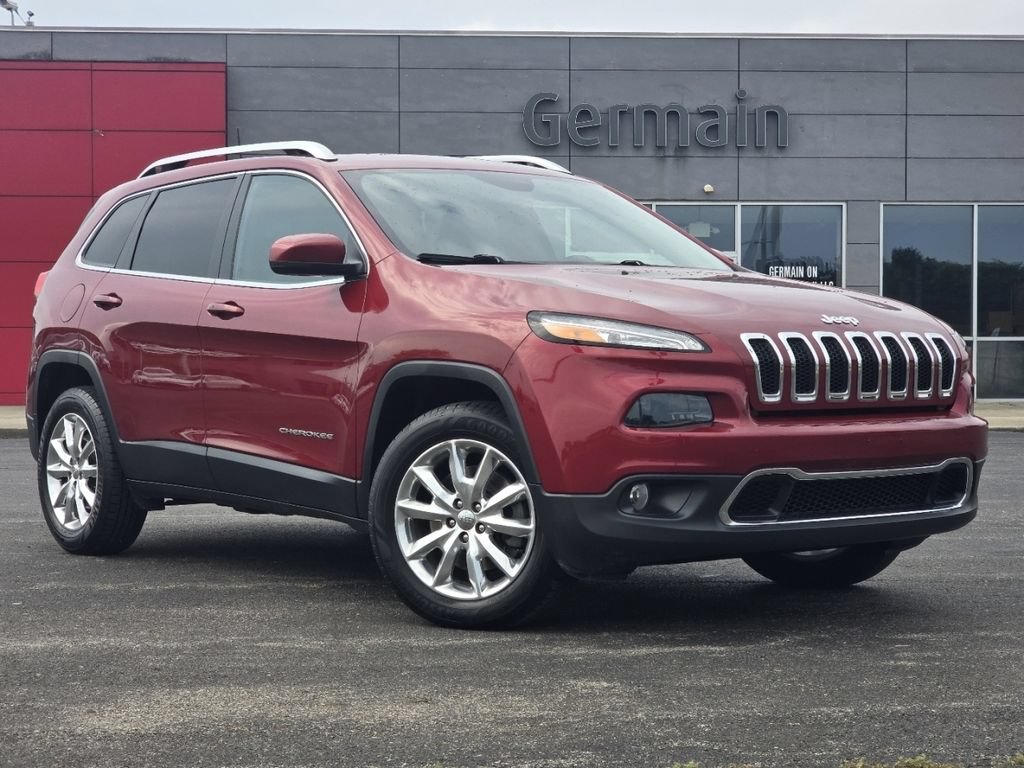 Used 2017 Jeep Cherokee Limited AWD/4WD image 2