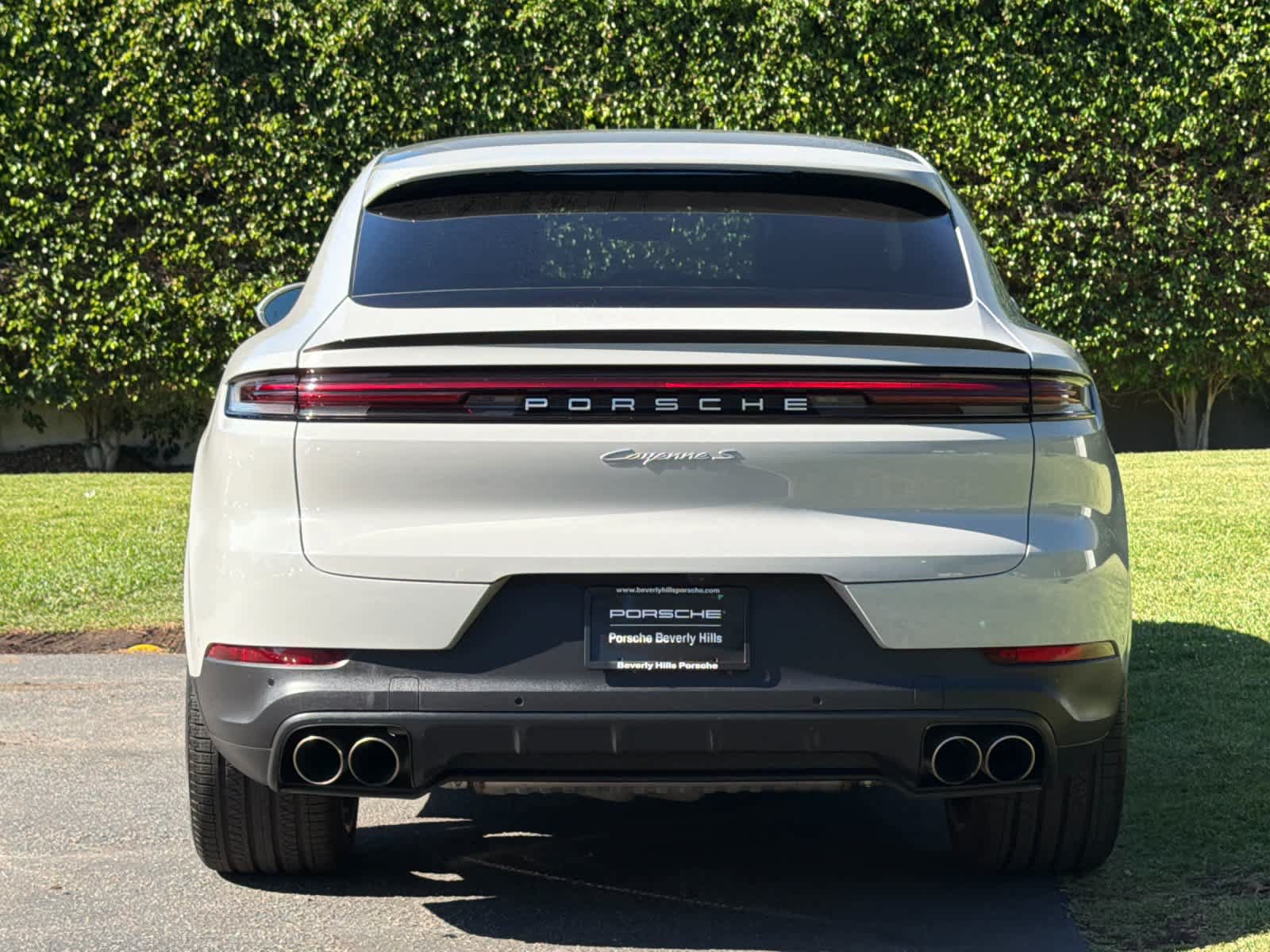 Used 2024 Porsche Cayenne S AWD/4WD image 7