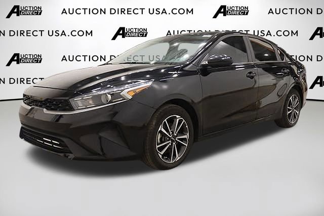Used 2022 Kia Forte LXS image 1